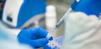 La consulta informal de la OMS (3 de diciembre de 2020) abordó las preocupaciones sobre la transparencia y la escasez de precios