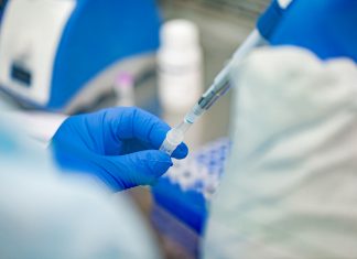 Como el productor del paquete de prueba COVID-19 Qiagen recibe dinero público pero evita impuestos