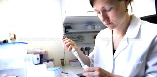 Cómo la vacuna “Oxford” Covid-19 se convirtió en la vacuna “AstraZeneca” Covid-19