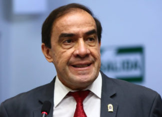 Candidato Presidencial de Perú exige al gobierno peruano que apoye liberar en la OMC patentes para facilitar el acceso a vacunas para el Covid-19