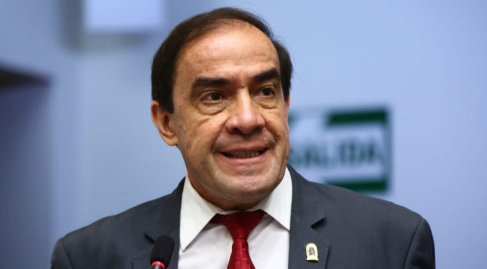 Candidato Presidencial de Perú exige al gobierno peruano que apoye liberar en la OMC patentes para facilitar el acceso a vacunas para el Covid-19