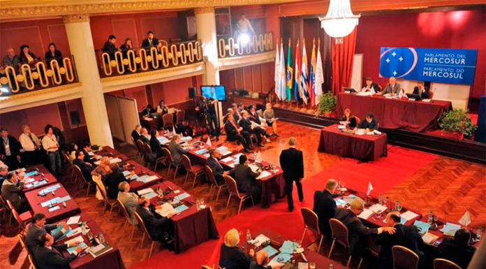 El Parlamento de MERCOSUR pide considerar a la vacuna contra el COVID-19 un “bien público global”