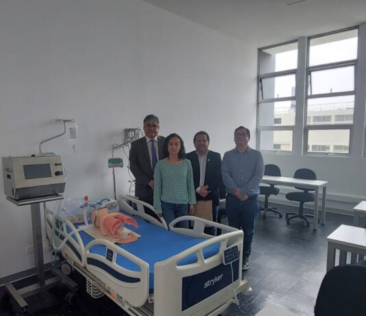 NGO Innovarte meets with the Catholic University of Peru to learn more about the technology that will contribute to the WHO C-TAP.