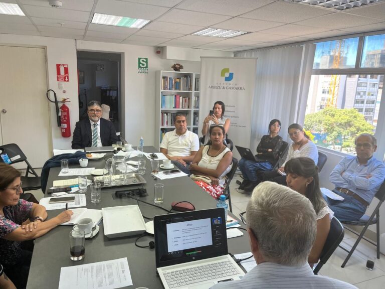 Reuniones con agrupaciones de pacientes y familiares de Fibrosis Quística en Perú