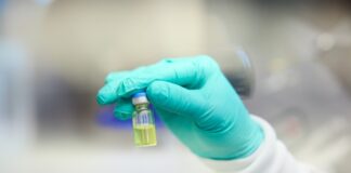 Unitaid, CHAI, and Wits RHI enter into a landmark agreement with Dr. Reddy’s to make HIV prevention tool lenacapavir affordable in LMICs Unitaid, CHAI y Wits RHI suscriben un acuerdo histórico con Dr. Reddy’s para que el lenacapavir -herramienta de prevención del VIH- sea asequible en países de ingresos bajos y medios